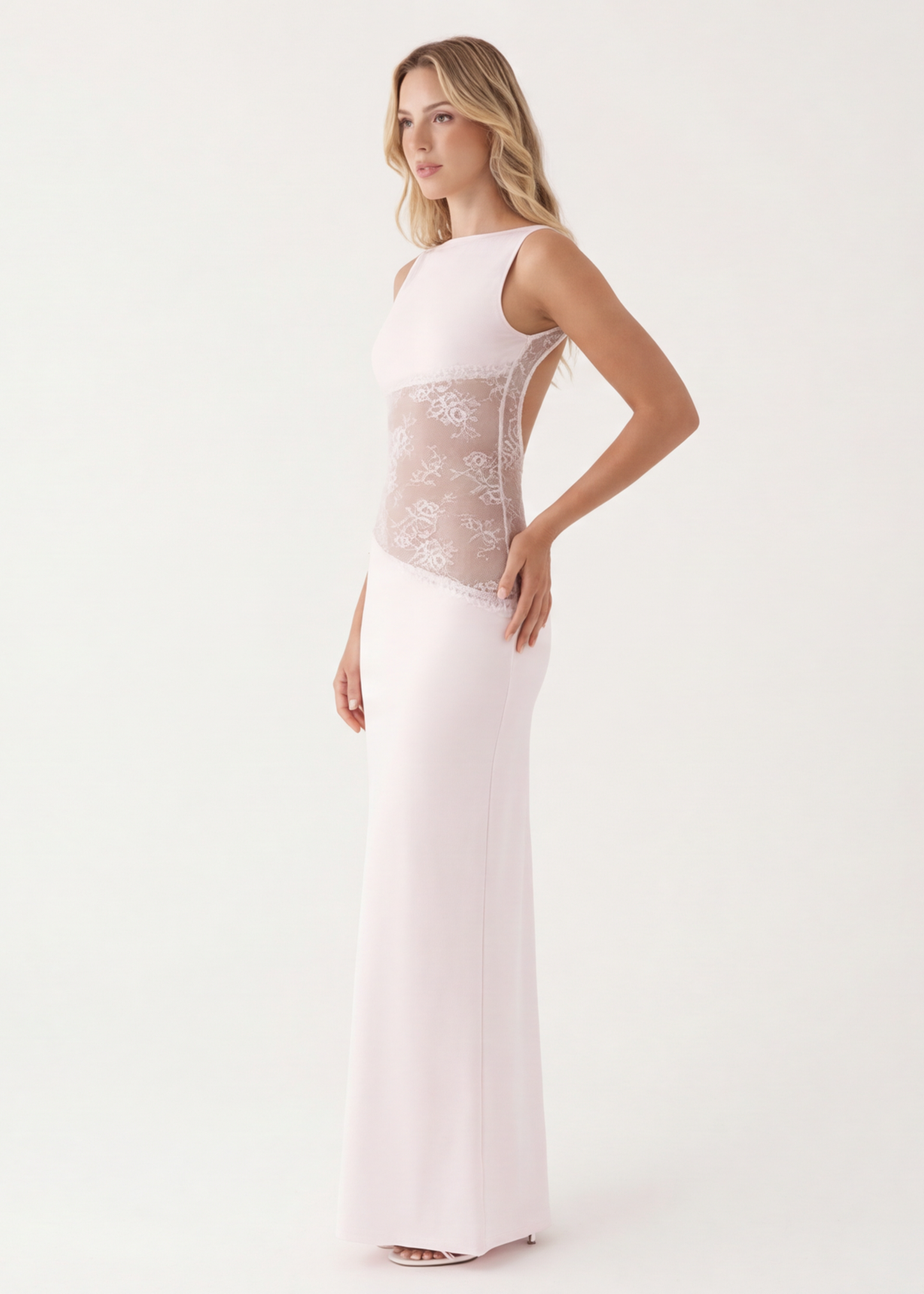 ASTRID | Veil Cut Maxi