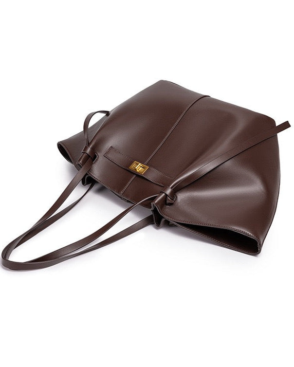 ASTRID | Luxe Curve Shopper