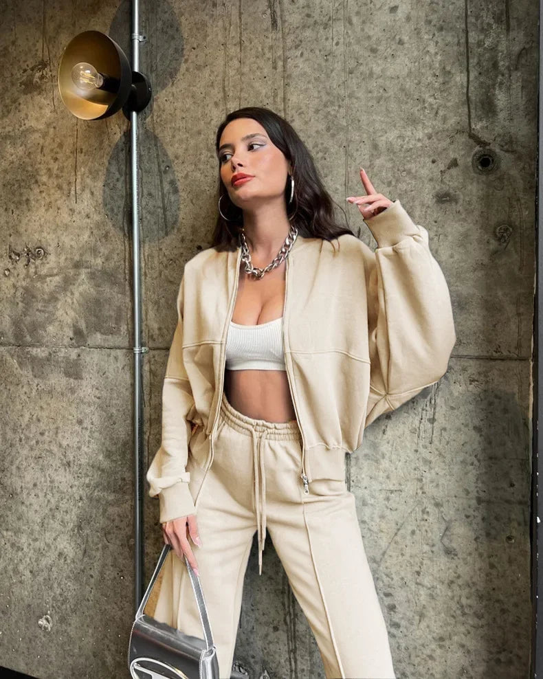 ASTRID | Cozy Oversized Tracksuit