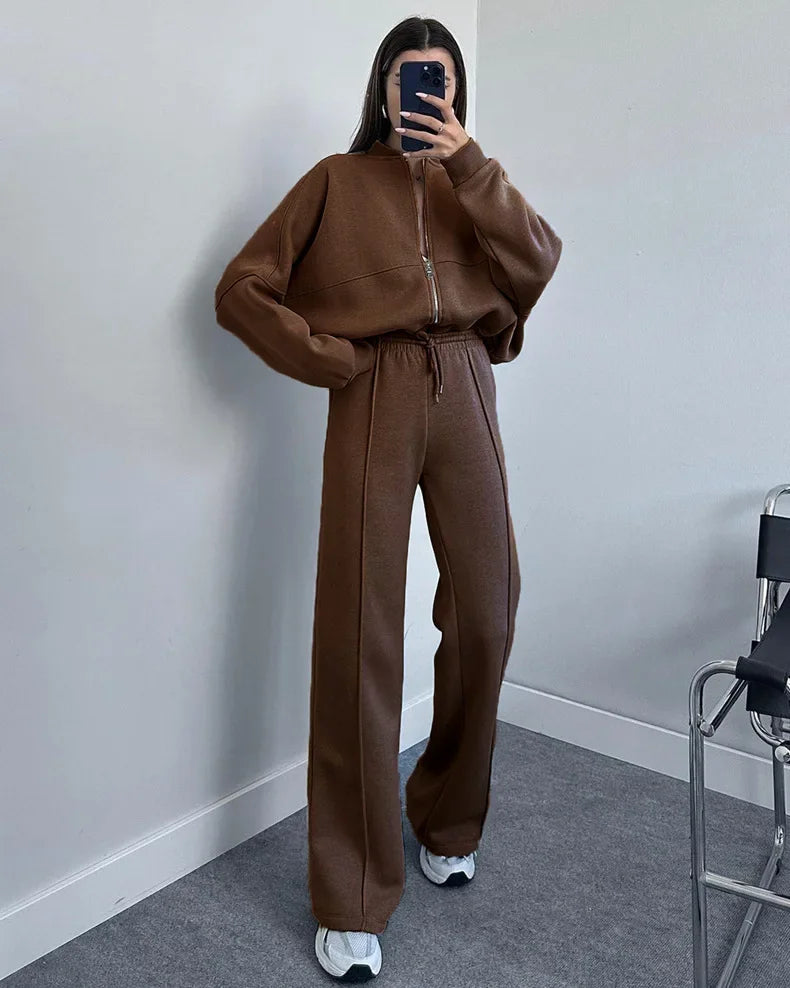 ASTRID | Cozy Oversized Tracksuit