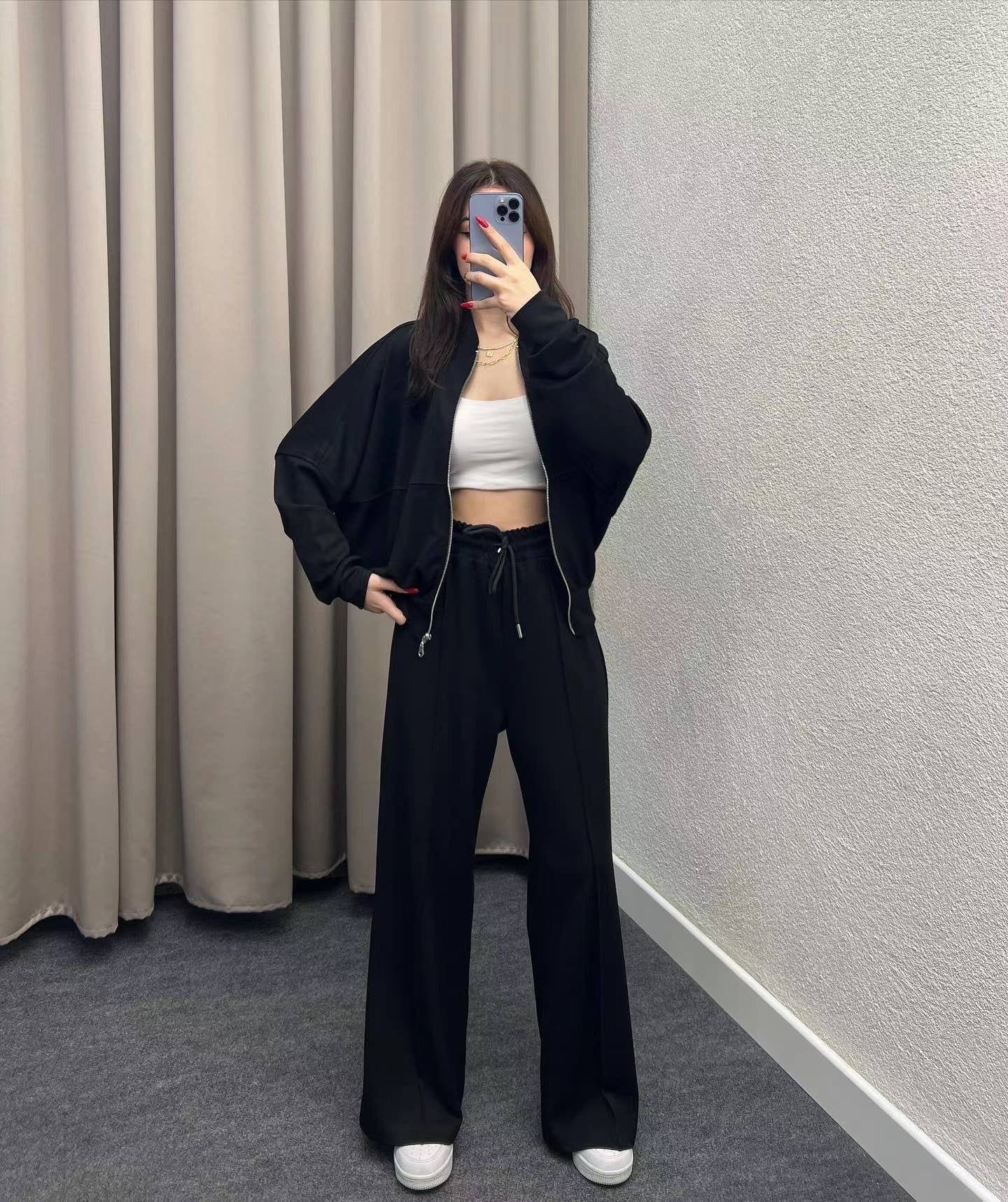 ASTRID | Cozy Oversized Tracksuit