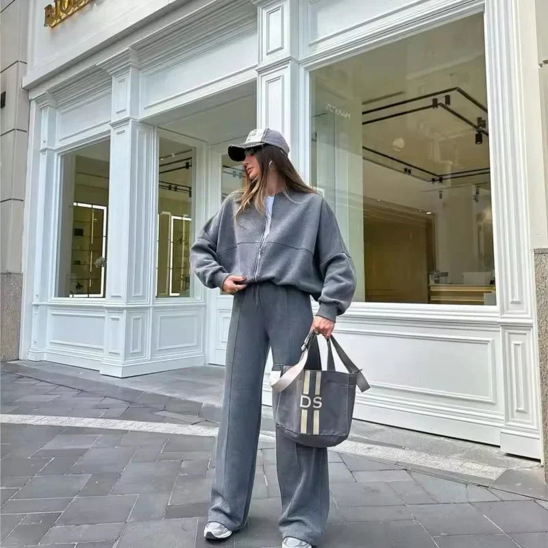 ASTRID | Cozy Oversized Tracksuit