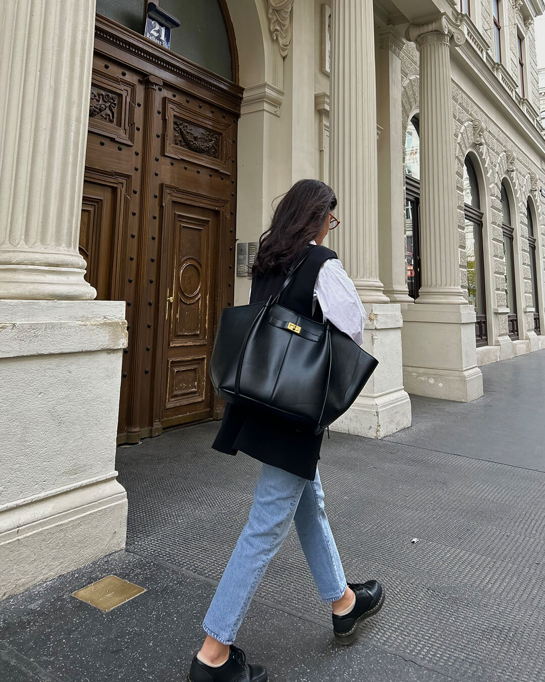 ASTRID | Luxe Curve Shopper