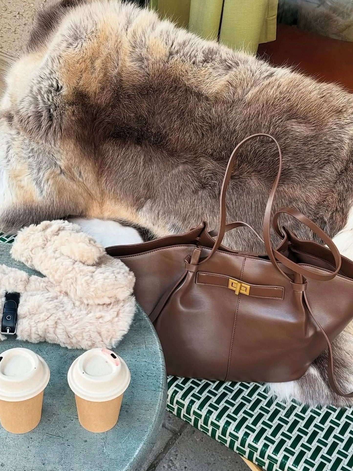 ASTRID | Luxe Curve Shopper