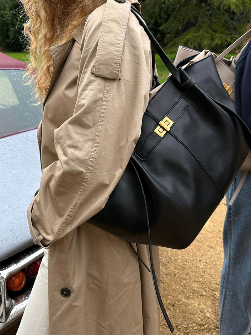 ASTRID | Luxe Curve Shopper